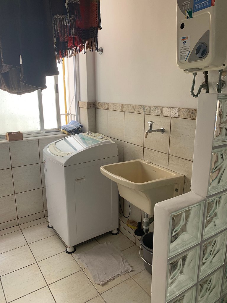 Copanema: 3 quartos c/ garagem em frente ao metrô.