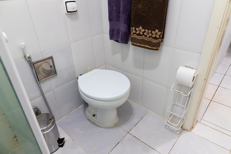Leblon: praia, metrô na porta e vaga na garagem!