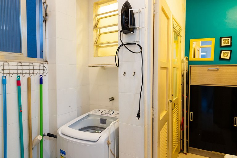 Leblon: praia, metrô na porta e vaga na garagem!