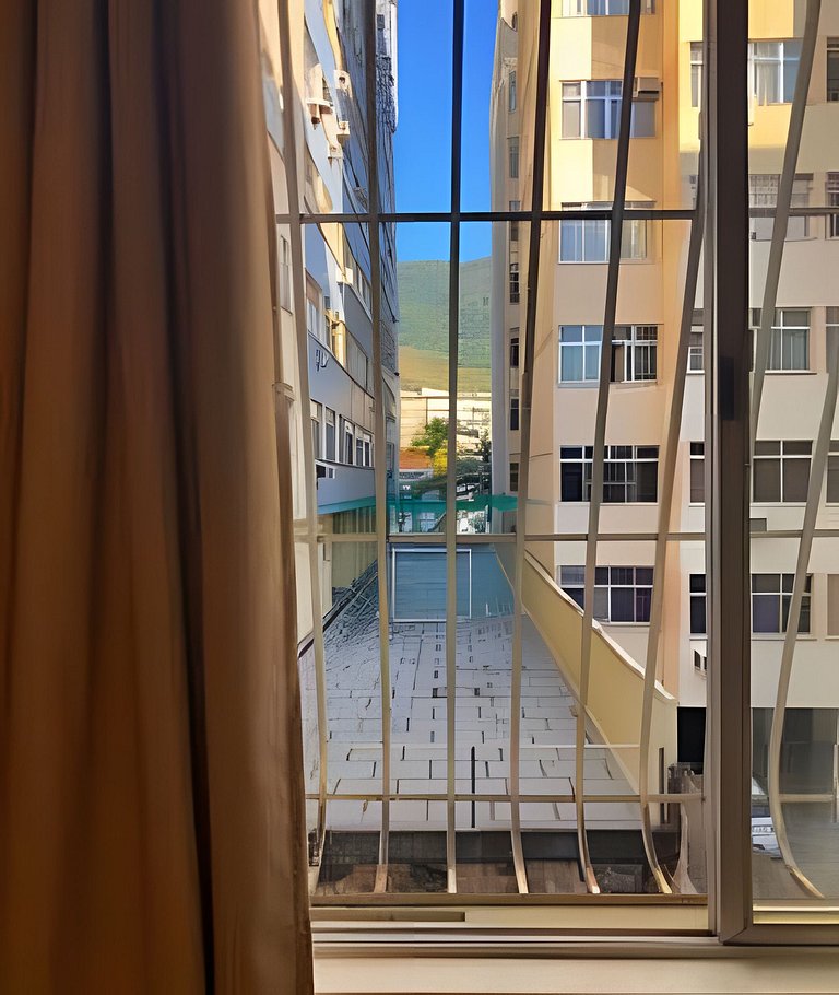 Vila Tijuca: 2 qts (1 suíte) c/ vaga na garagem