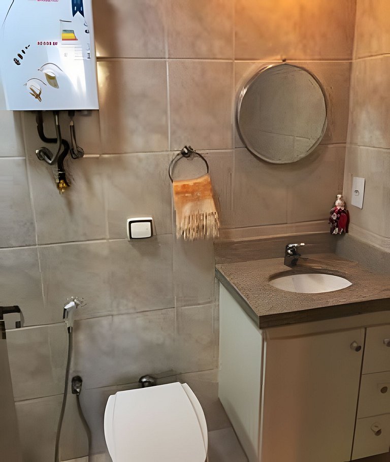 Vila Tijuca: 2 qts (1 suíte) c/ vaga na garagem