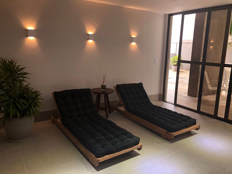 Leblon Breeze: praia, piscina, garagem e metrô!