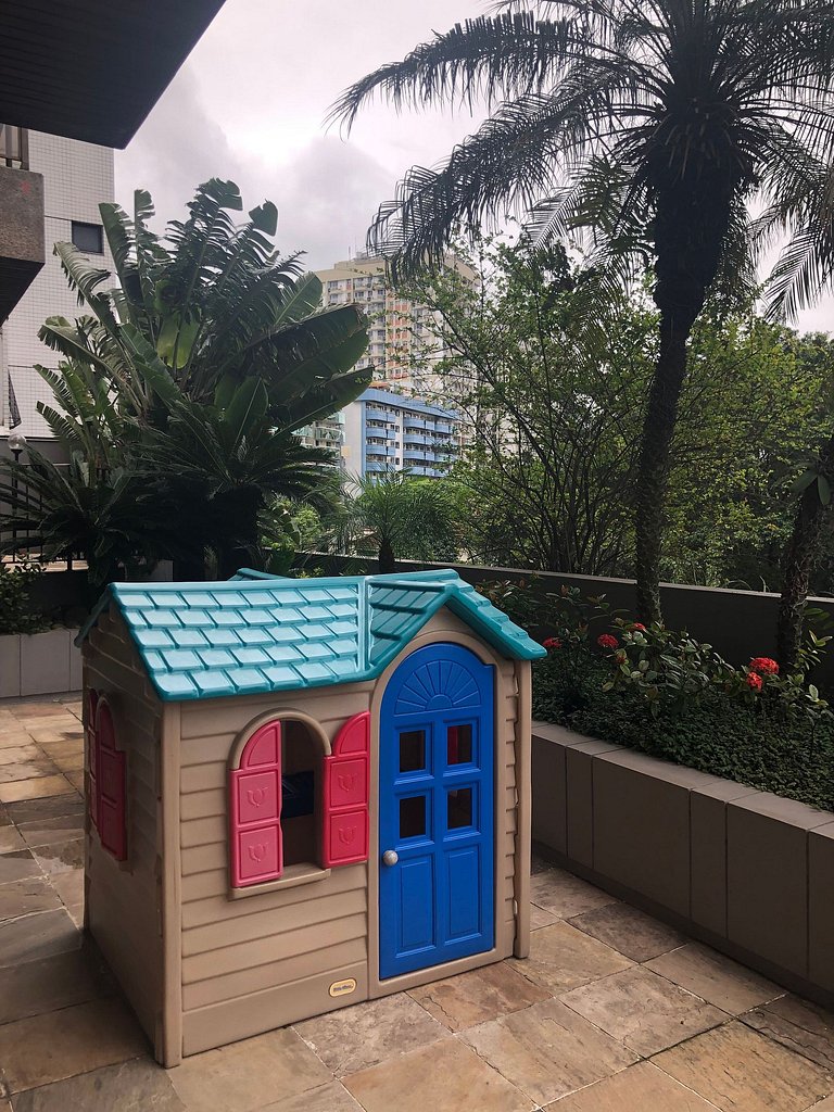 Aconchego Leblon: praia, piscina, garagem e metrô!