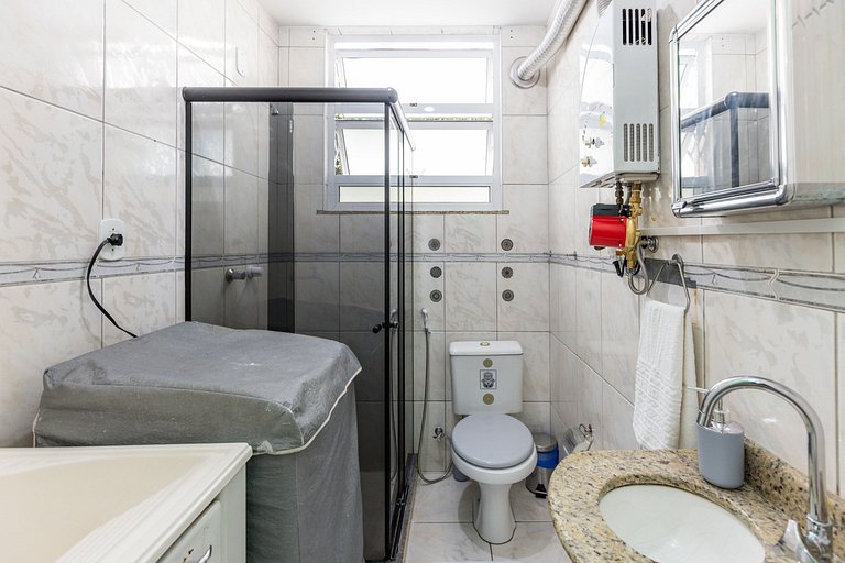 Copacabana Green: Superb Location High Speed WiFi