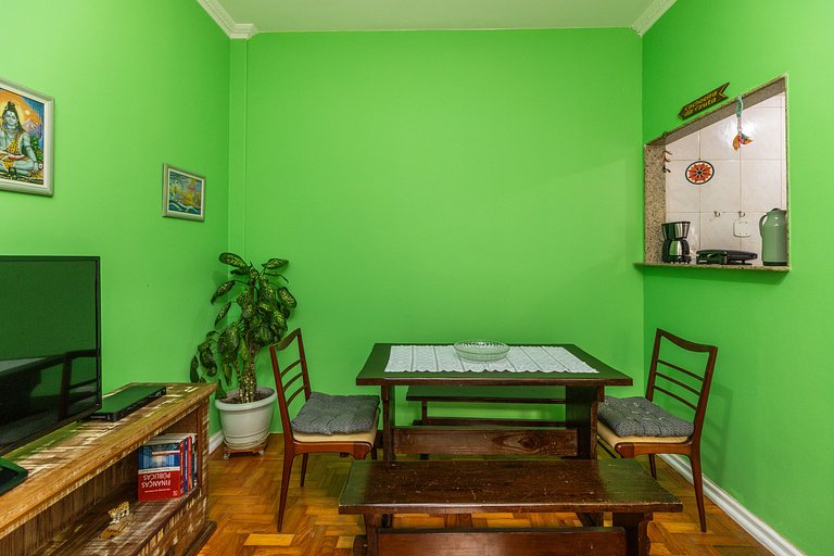 Copacabana Green: Superb Location High Speed WiFi