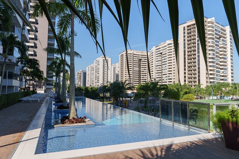 Ilha Pura Living: Quarto, Sala, Varanda e Lazer!